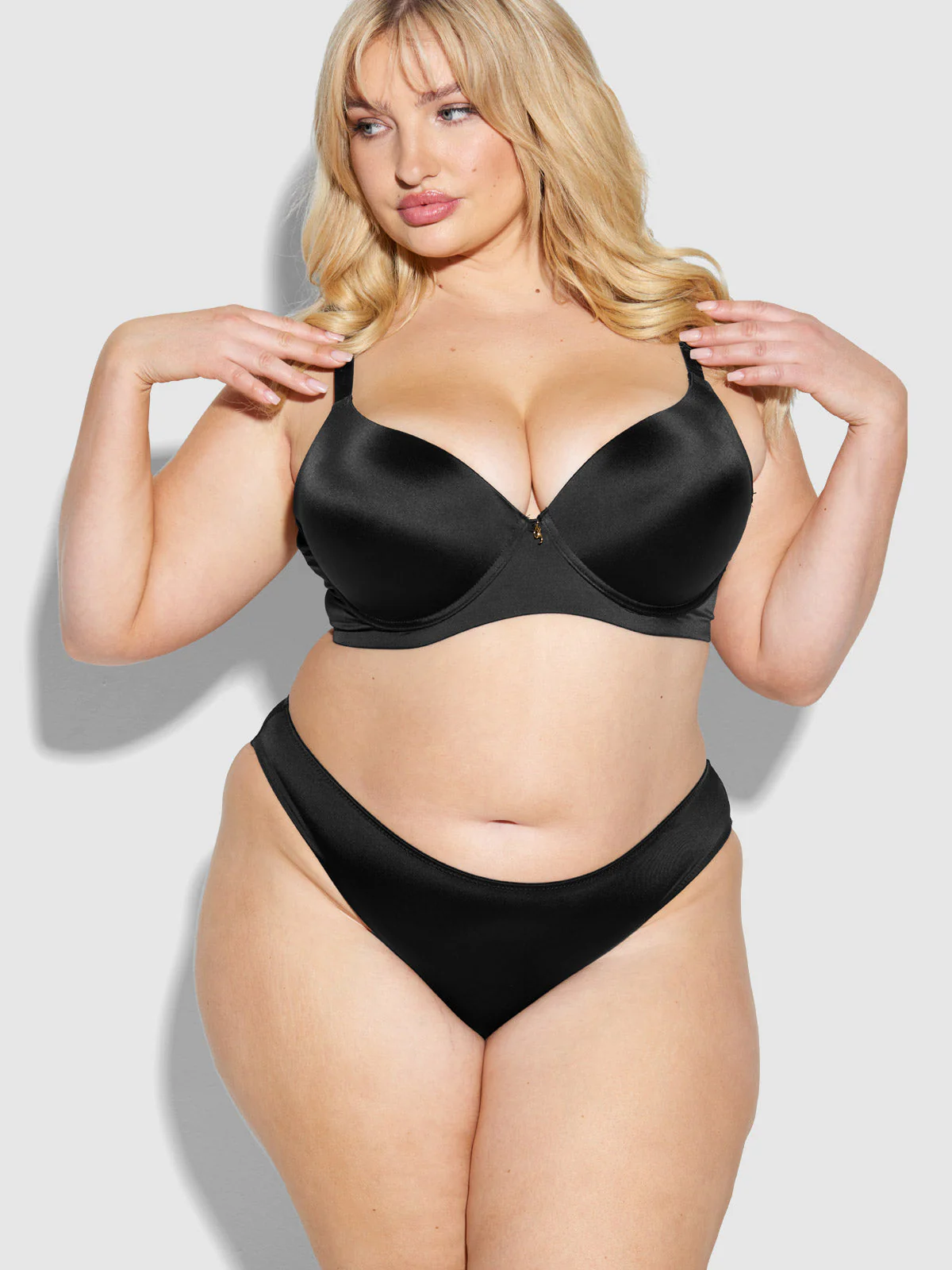 Lexi Push Up Plunge T-Shirt Bra - Image 3