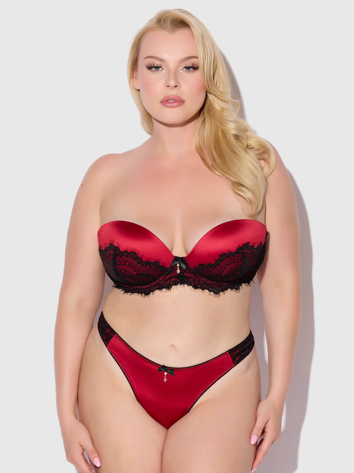 Lexi Lace Strapless Push Up Bra - Image 5