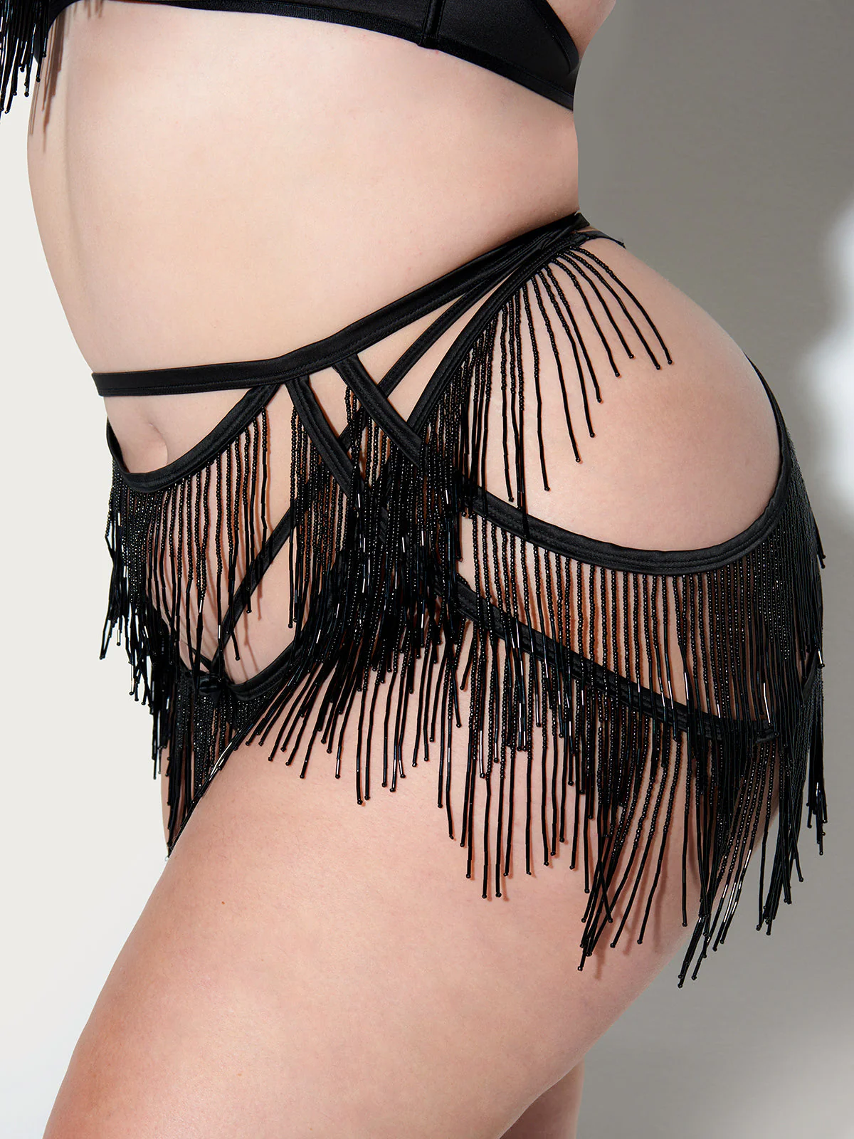 Lune Beaded Garter Belt - Image 8