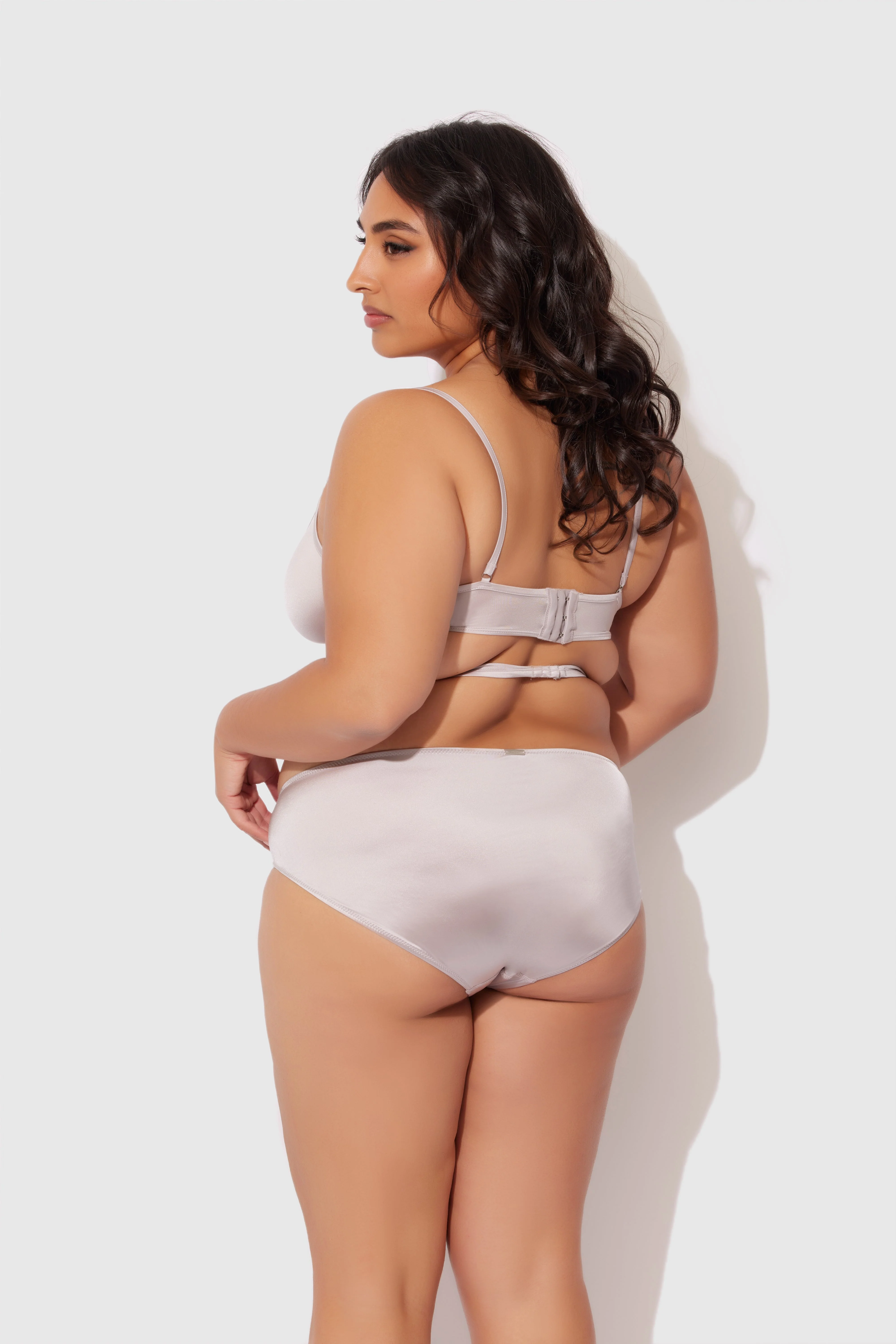 Neev Oil Slick Logo Longline Bra - Image 6