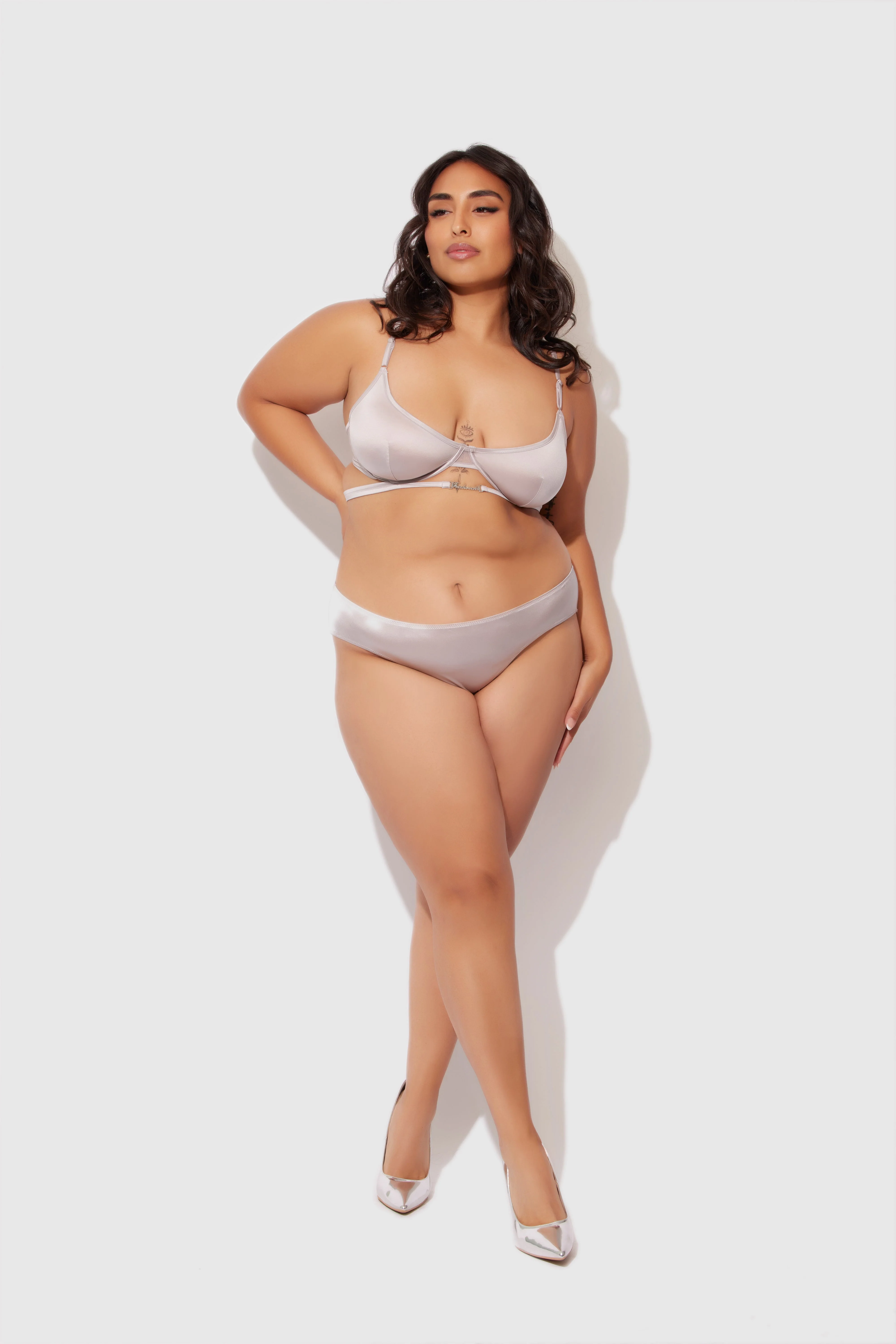 Neev Oil Slick Logo Longline Bra - Image 7