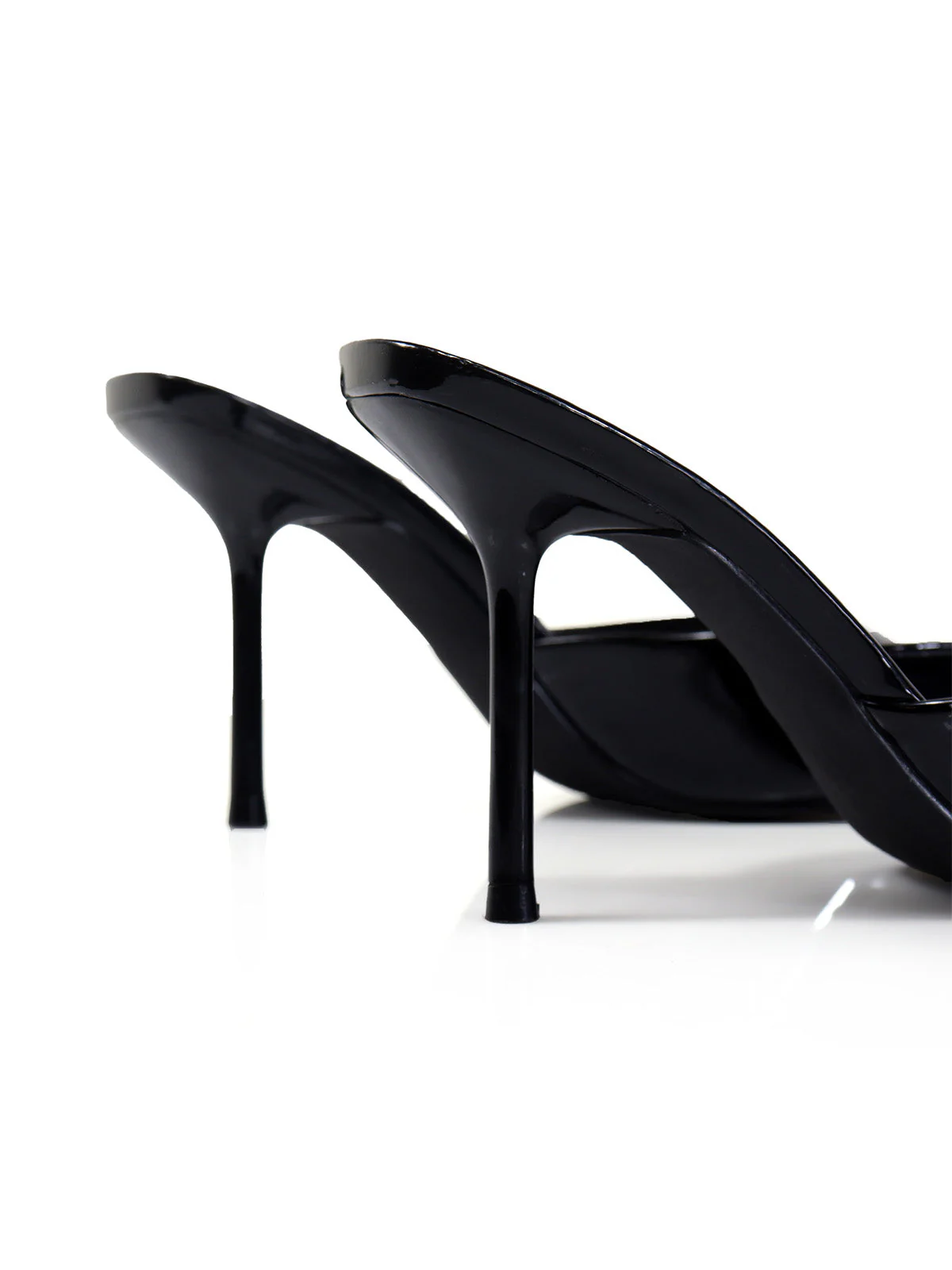 Shanya Mule - Image 3
